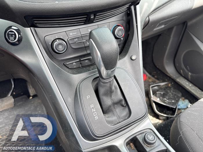 Ford Kuga II 1.5 EcoBoost 16V 182 4x4 Épave (2018, Rouge)