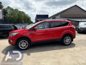 Ford Kuga II 1.5 EcoBoost 16V 182 4x4 Épave (2018, Rouge)