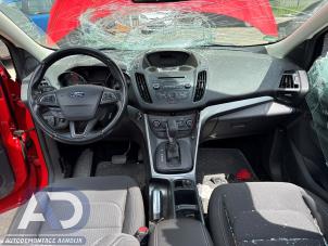 Ford Kuga II 1.5 EcoBoost 16V 182 4x4 Épave (2018, Rouge)