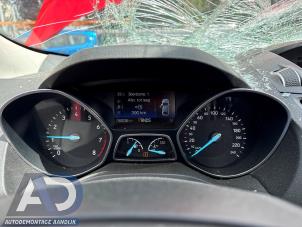 Ford Kuga II 1.5 EcoBoost 16V 182 4x4 Épave (2018, Rouge)