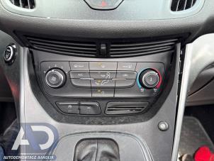 Ford Kuga II 1.5 EcoBoost 16V 182 4x4 Épave (2018, Rouge)