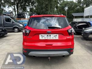 Ford Kuga II 1.5 EcoBoost 16V 182 4x4 Épave (2018, Rouge)