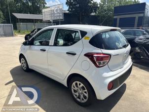 Hyundai i10 1.0 12V Vehículo de desguace (2017, Blanco)