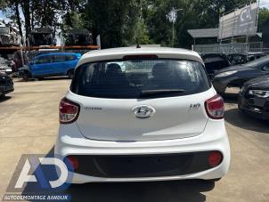 Hyundai i10 1.0 12V Vehículo de desguace (2017, Blanco)
