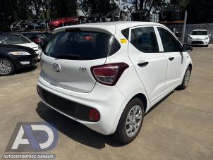 Hyundai i10 1.0 12V Vehículo de desguace (2017, Blanco)