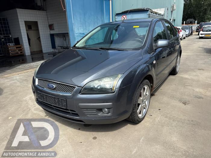 Ford Focus 2 1.6 16V  (Épave)