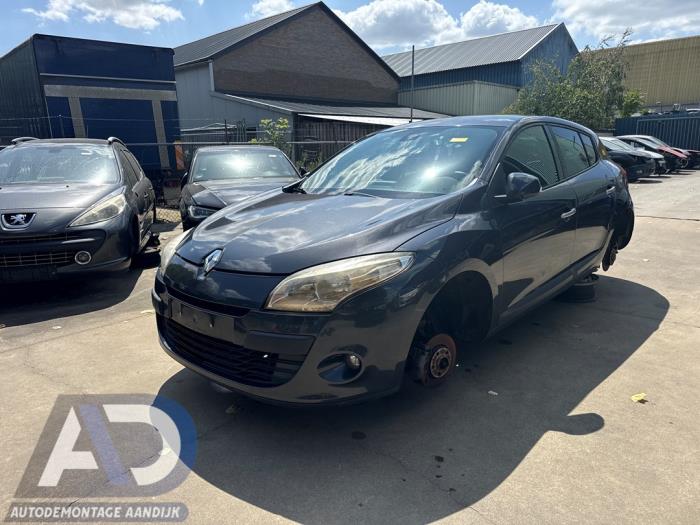 Renault Megane III Berline 1.4 16V TCe 130  (Épave)