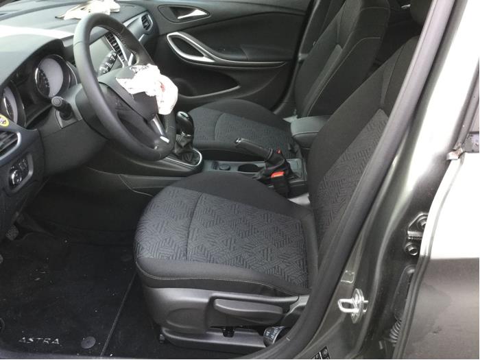 Opel Astra K 1.4 Turbo 16V Épave (2018, Gris)