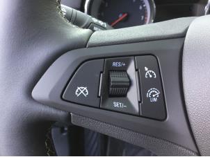 Opel Astra K 1.4 Turbo 16V Épave (2018, Gris)