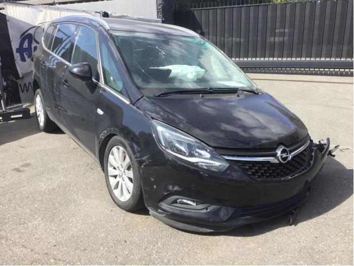 Opel Zafira Tourer 1.6 CDTI 16V Samochód złomowany (2017, Czarny)