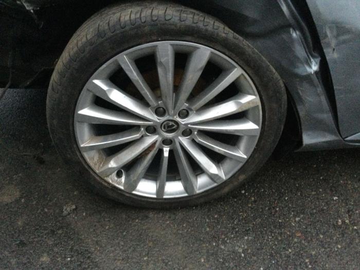 Skoda Superb 2.0 TDI Épave (2018, Métallisé, Gris)