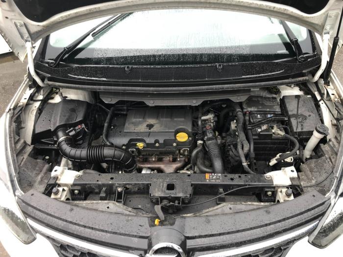 Opel Zafira Tourer 1.4 Turbo 16V ecoFLEX Salvage vehicle (2018, White)