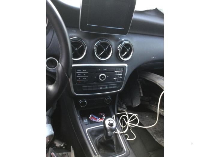 Mercedes A 1.5 A-160 CDI, A-160d 16V Épave (2016, Gris)