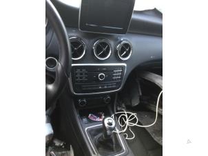 Mercedes A 1.5 A-160 CDI, A-160d 16V Épave (2016, Gris)