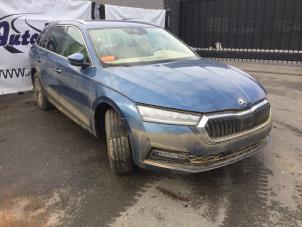 Skoda Octavia Combi 2.0 TDI GreenTec 16V Épave (2021, Bleu)