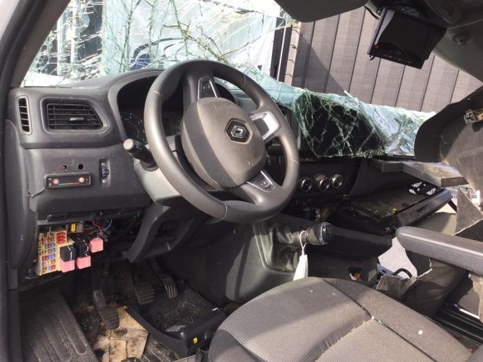 Renault Master III 2.3 dCi 145 16V FWD Épave (2020, Blanc)