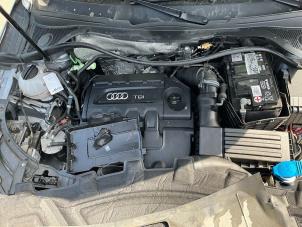 Audi Q3 2.0 TDI 16V 150 Quattro Épave (2016, Gris)