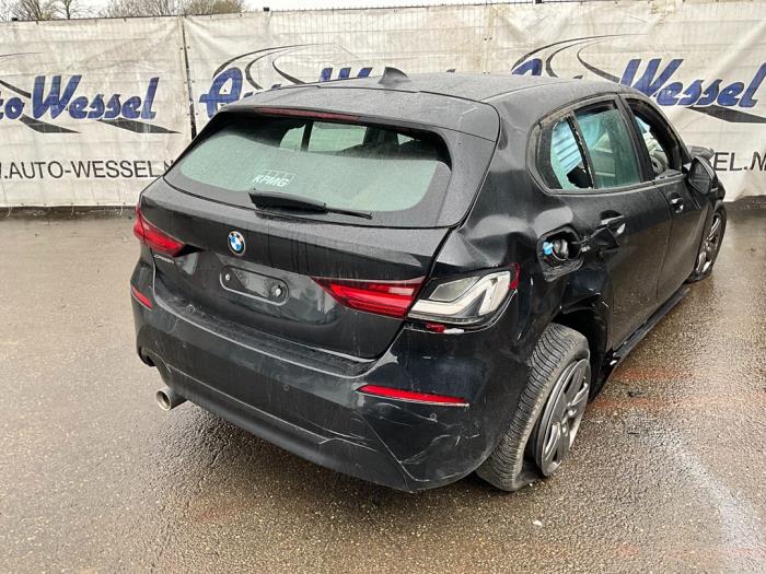 BMW 1 serie 116d 1.5 12V TwinPower Épave (2020, Noir)