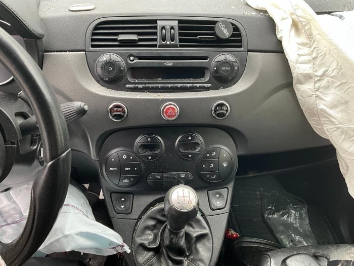 Fiat 500 Abarth Samochód złomowany (2016, Czarny)
