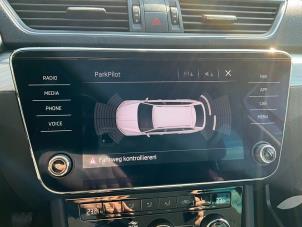 Skoda Superb Combi 1.5 TSI Evo 16V Épave (2019, Gris)