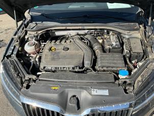 Skoda Superb Combi 1.5 TSI Evo 16V Épave (2019, Gris)