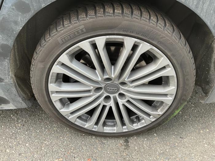 Audi A5 Sportback 2.0 TFSI Mild Hybrid 16V Épave (2018, Noir)