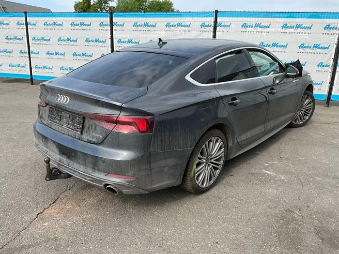 Audi A5 Sportback 2.0 TFSI Mild Hybrid 16V Épave (2018, Noir)