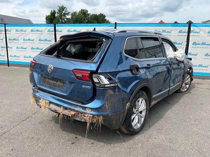 Volkswagen Tiguan Allspace 2.0 TDI 16V 4Motion Épave (2020, Bleu)