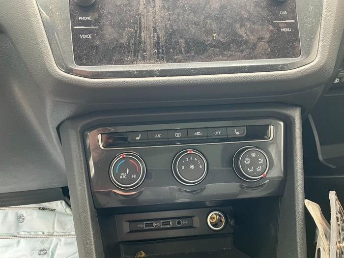 Volkswagen Tiguan Allspace 2.0 TDI 16V 4Motion Épave (2020, Bleu)