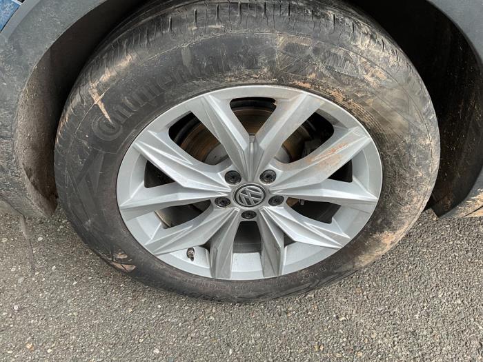 Volkswagen Tiguan Allspace 2.0 TDI 16V 4Motion Épave (2020, Bleu)