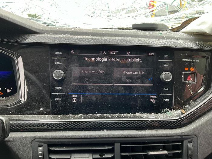Volkswagen Polo VI 1.0 TSI 12V Épave (2022, Blanc)