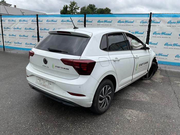 Volkswagen Polo VI 1.0 TSI 12V Épave (2022, Blanc)