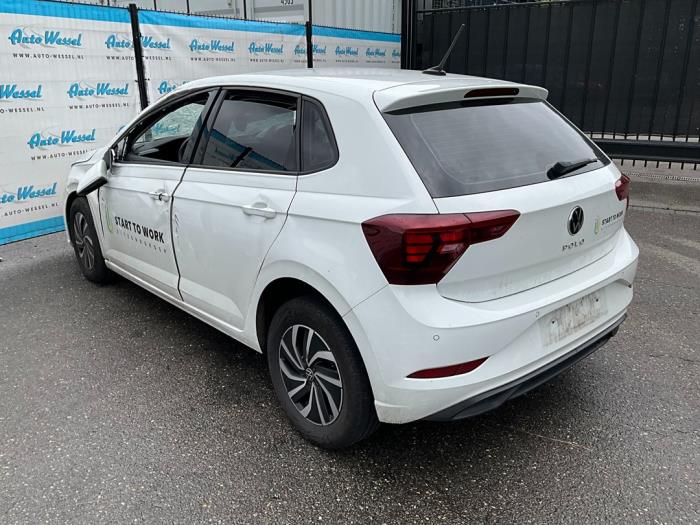 Volkswagen Polo VI 1.0 TSI 12V Épave (2022, Blanc)