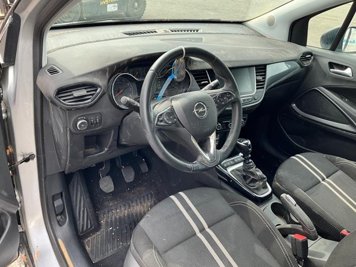 Opel Crossland 1.2 Turbo 12V Skrotfordon (2024, GRIJS)