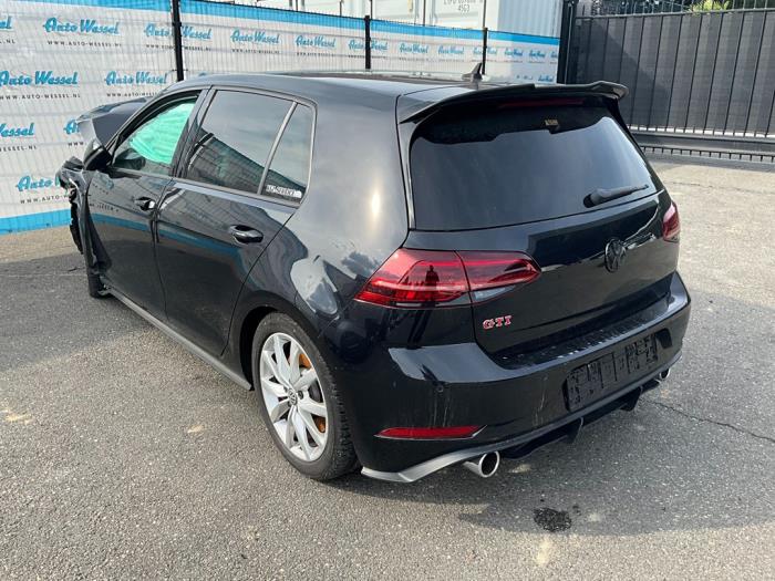 Volkswagen Golf VII 2.0 GTI 16V Performance Package Épave (2019, Noir)