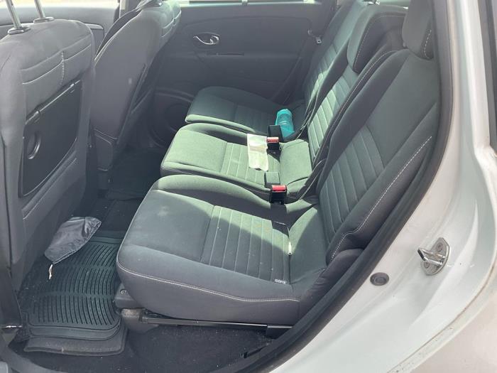 Renault Grand Scénic III 1.5 dCi 110 Skrotfordon (2014, WIT)