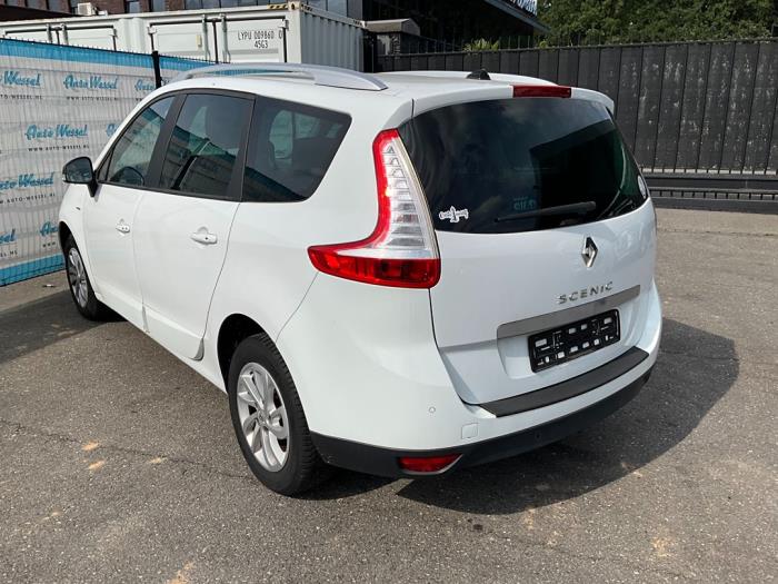 Renault Grand Scénic III 1.5 dCi 110 Skrotfordon (2014, WIT)