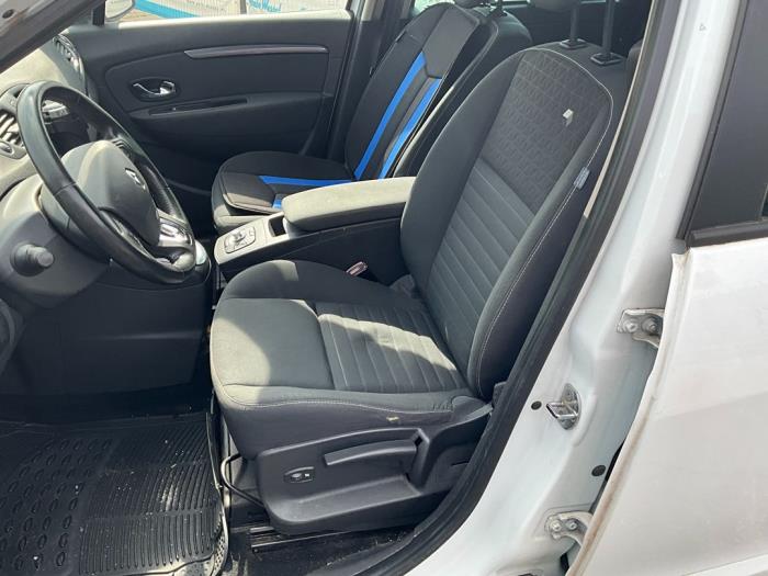 Renault Grand Scénic III 1.5 dCi 110 Skrotfordon (2014, WIT)