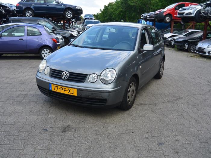 Volkswagen Polo IV 1.4 16V Salvage vehicle (2004, Gray)