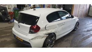 BMW 1 serie 120d 16V Épave (2010, Blanc)