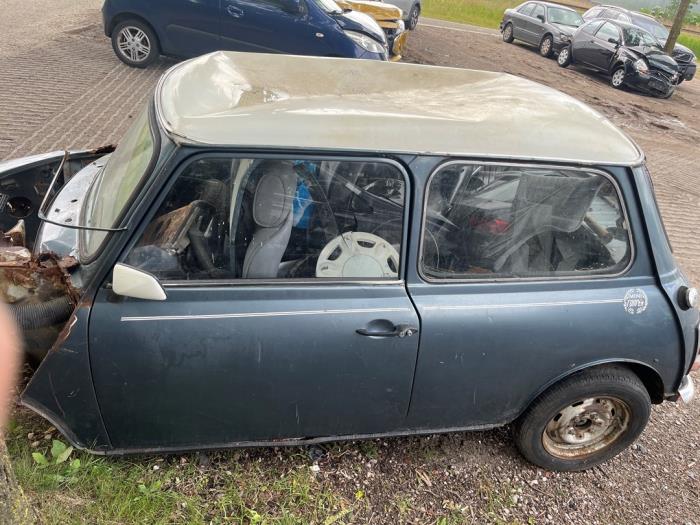 Mini Cooper Salvage vehicle (1993, Blue)