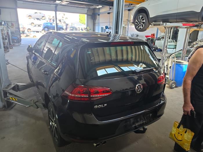 Volkswagen Golf VII Variant 1.4 TSI 16V Vehículo de desguace (2015, Metálico, Negro)
