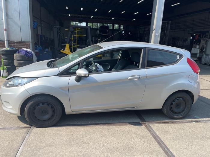 Ford Fiesta 6 1.25 16V Vehículo de desguace (2011, Blanco)