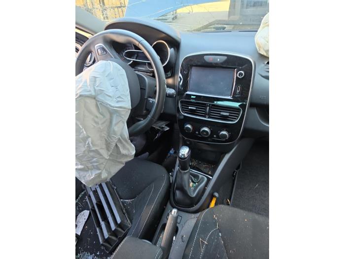 Renault Clio IV 0.9 Energy TCE 90 12V Vehículo de desguace (2018, Metálico, Gris ratón)