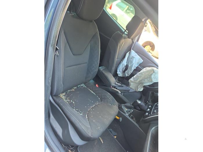 Renault Clio IV 0.9 Energy TCE 90 12V Vehículo de desguace (2018, Metálico, Gris ratón)