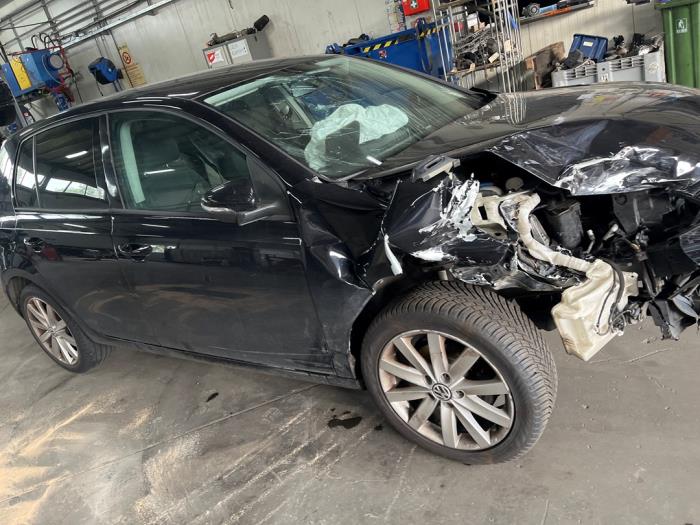 Volkswagen Golf VI 1.4 16V Vehículo de desguace (2009, Metálico, Negro)