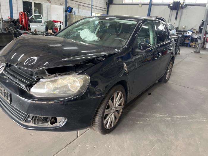 Volkswagen Golf VI 1.4 16V Vehículo de desguace (2009, Metálico, Negro)