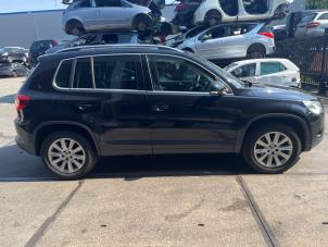 Volkswagen Tiguan 2.0 TSI 16V 4Motion Vehículo de desguace (2009, Negro)