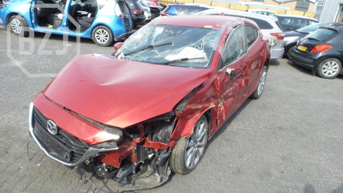 Mazda 3. Salvage vehicle (2015, Red) BZJ b.v. | ProxyParts.com