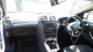 Ford Mondeo Épave (2015, Rose)